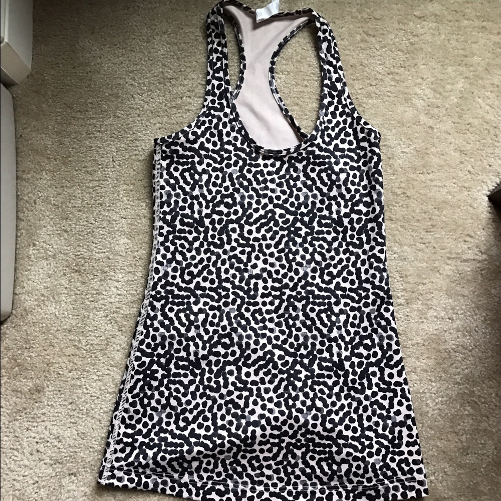 Lululemon workout tank. Sz 6