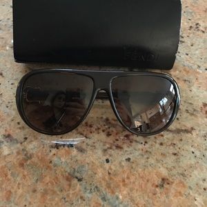 Authentic Fendi Sunglasses😎