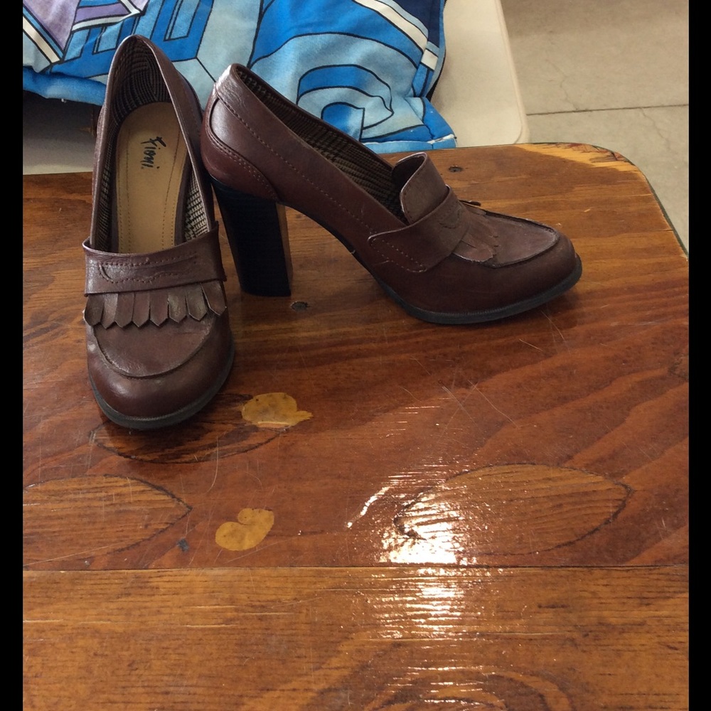 Wedge shoes