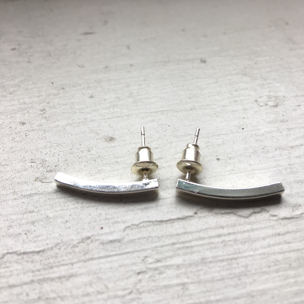 Silver bar earrings