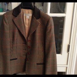 Vintage Petite Sophisticate houndstooth jacket