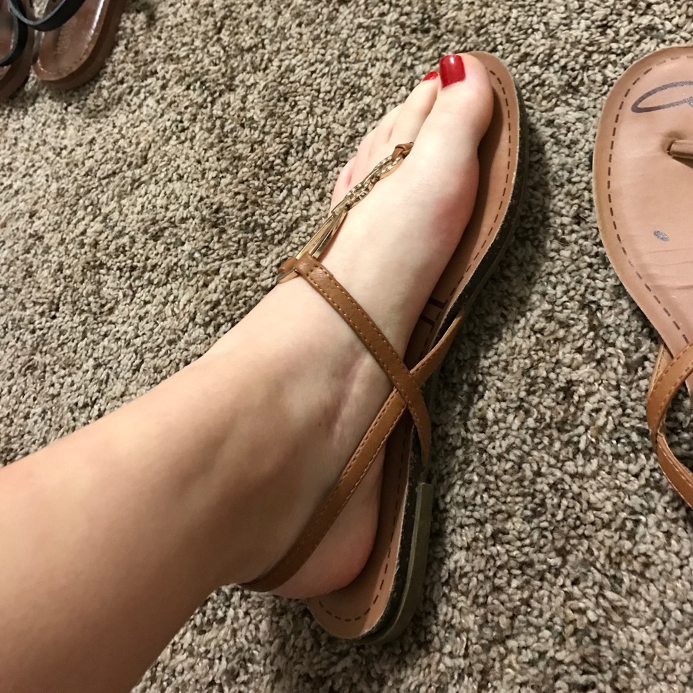 Brown sandals - Picture 3 of 4