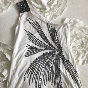 White one shoulder top