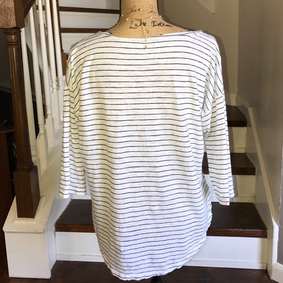 ANN TAYLOR Top!!! - Picture 2 of 5