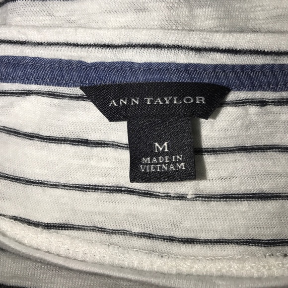 ANN TAYLOR Top!!! - Picture 3 of 5