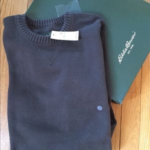 NWT Eddie Bauer Men's sweater. Sage green size L