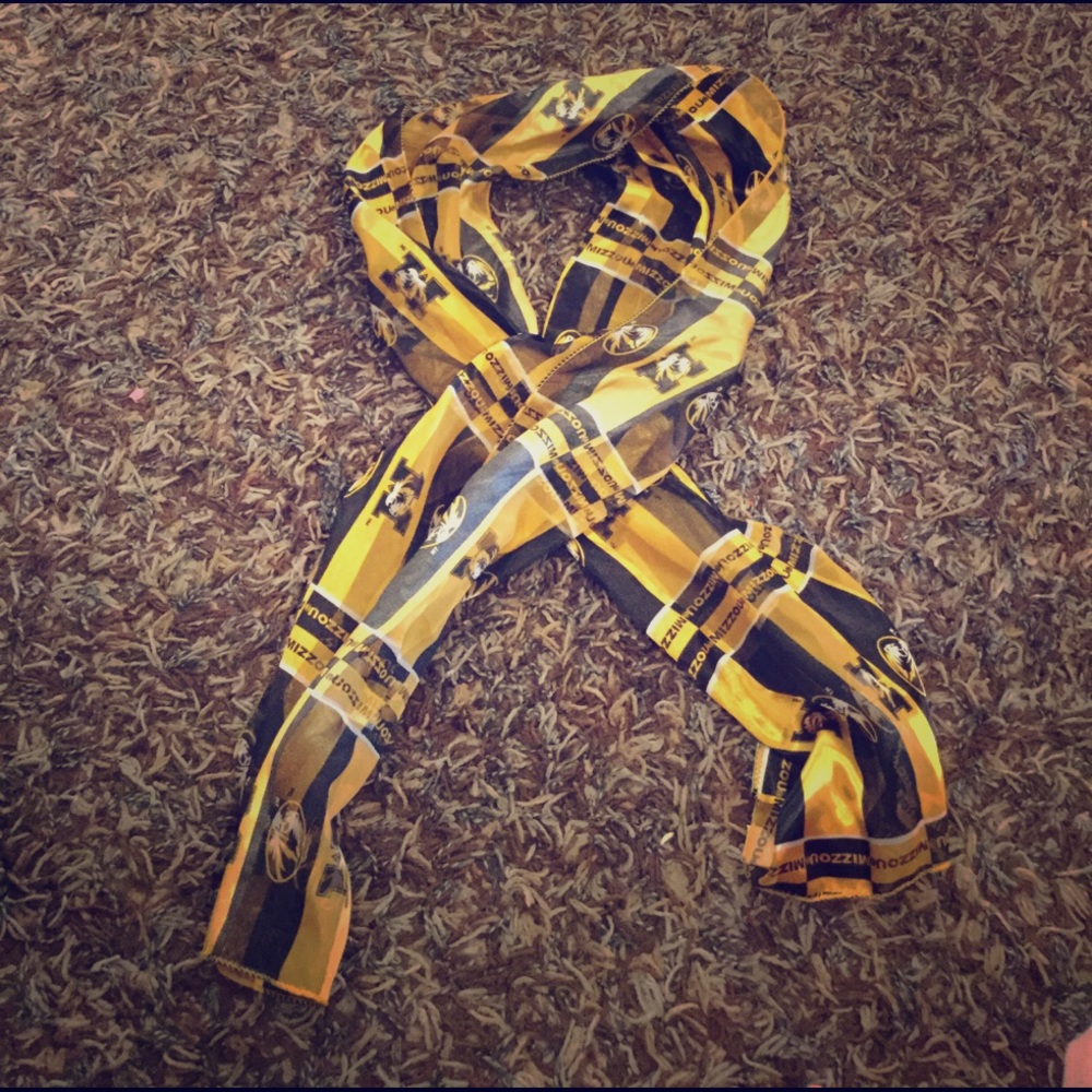 Mizzou scarf