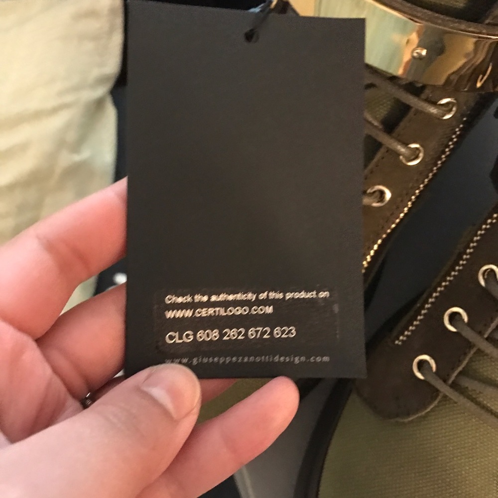 SoLD! NIB Giuseppe Zanotti Plated Strap Double Zip - Picture 4 of 7