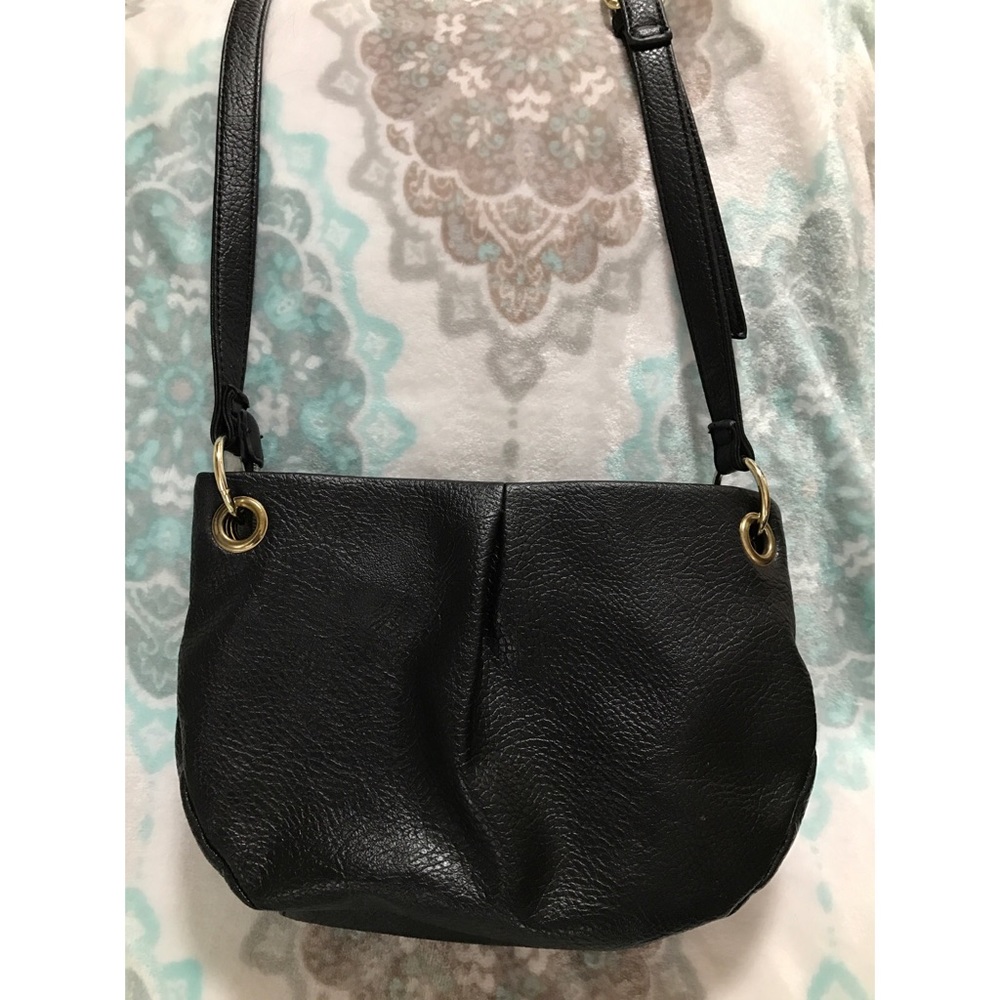 Kenneth Cole Reaction Handbag - Picture 3 of 3