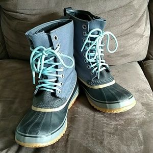 Sorel 1964 style women's waterproof winter boots