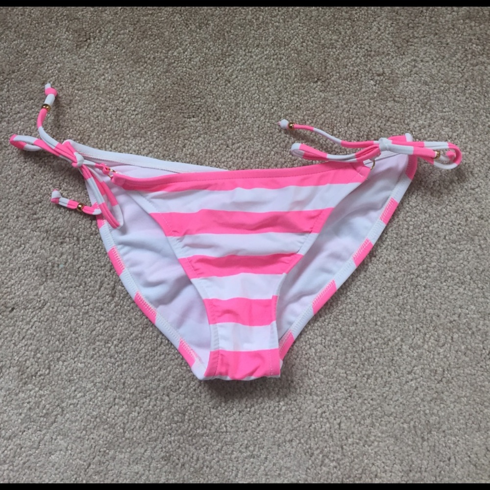 Bikini bottoms