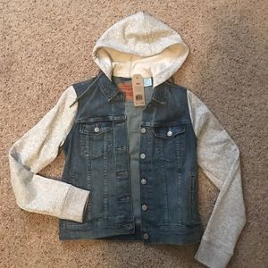 NWT Levi's Denim Jacket