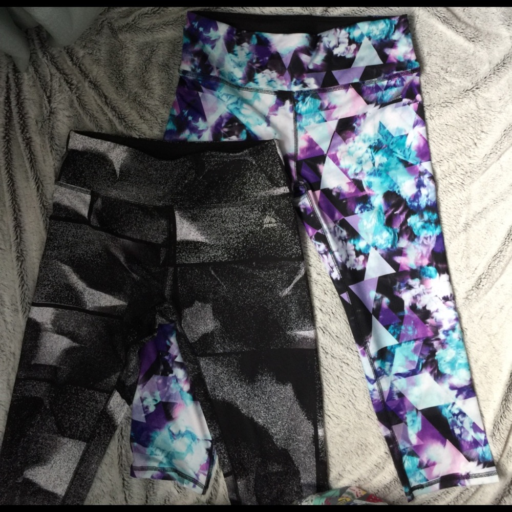 Capri Reebok fitness leggings (two pair) Large