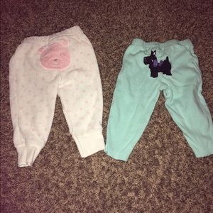 Baby girl pants lot of 2 Carters's