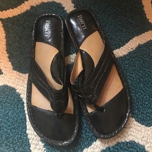 BORN black sandals