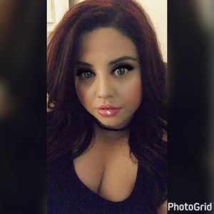 Meet your Posher, Hilary