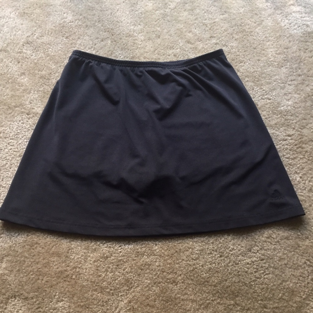 Cute black Adidas skort!