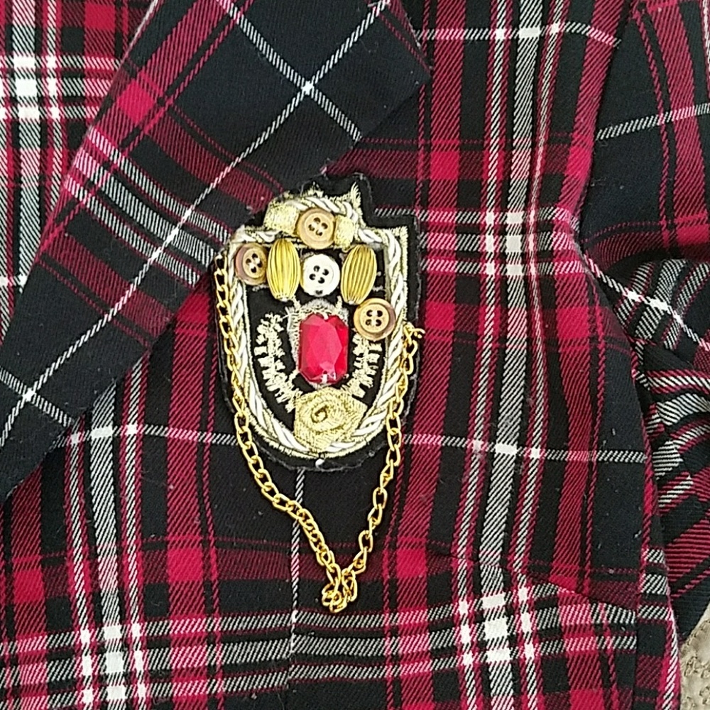 Very fun suit jacket - Picture 5 of 7