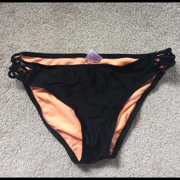 Bikini bottom - Picture 1 of 4