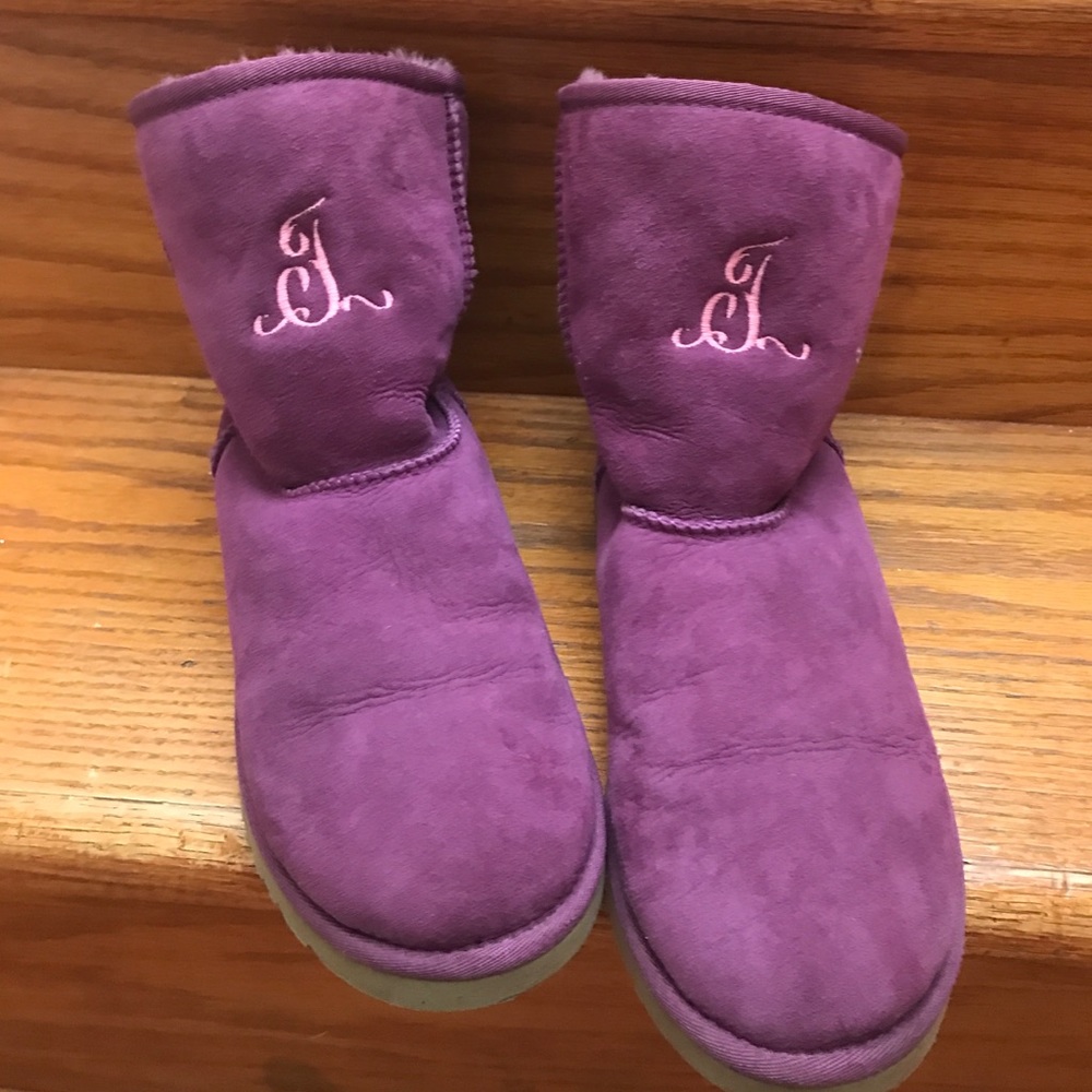 Personalized "T" UGG boots