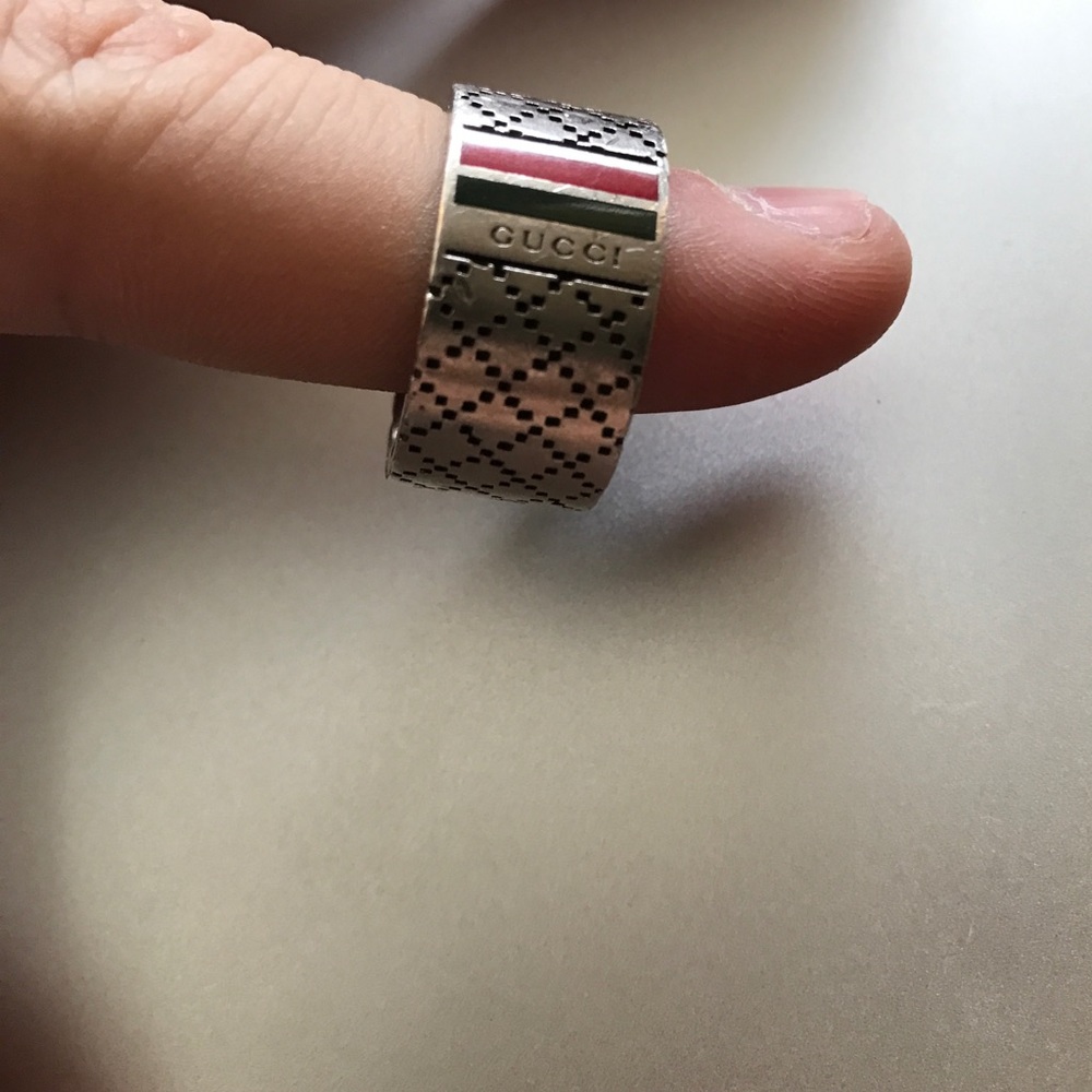 Gucci ring