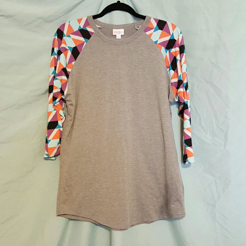 NWOT Lularoe Randy Baseball Tee-L