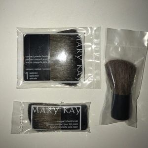 Mary Kay compact brushes