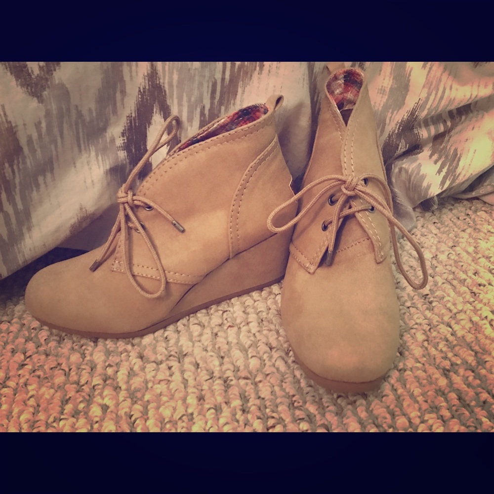 Women's MadLove Wedge Booties (Size 7)