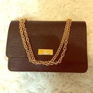 Henri Bendel wallet on chain
