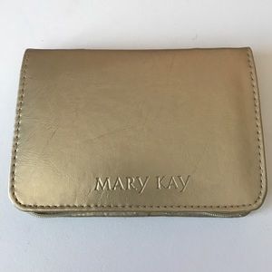 Mary Kay cosmetic clutch