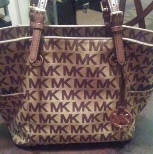 Michael Kors purse