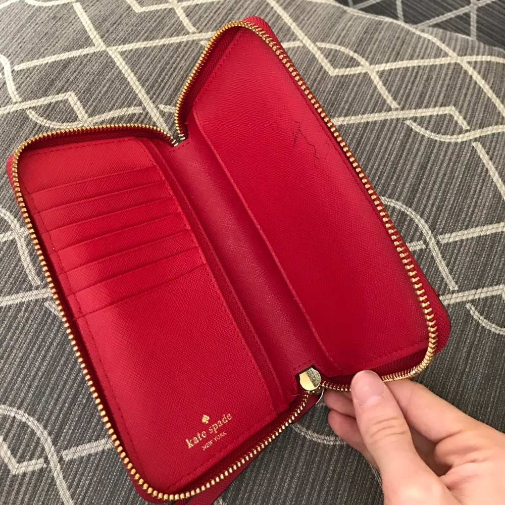 Kate Spade travel wristlet - Picture 2 of 8