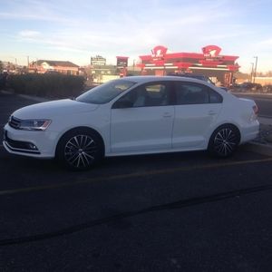 Meet your Posher, Erika