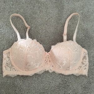 Marilyn Monroe Convertible Pushup Bra
