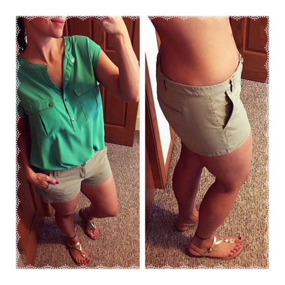 Express Pants - Express Khaki Shorts 10 Tan Stretch Shorts Sexy