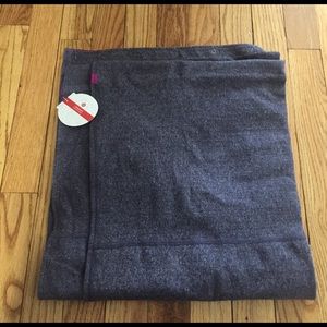 Lulu Lemon blue grey scarf