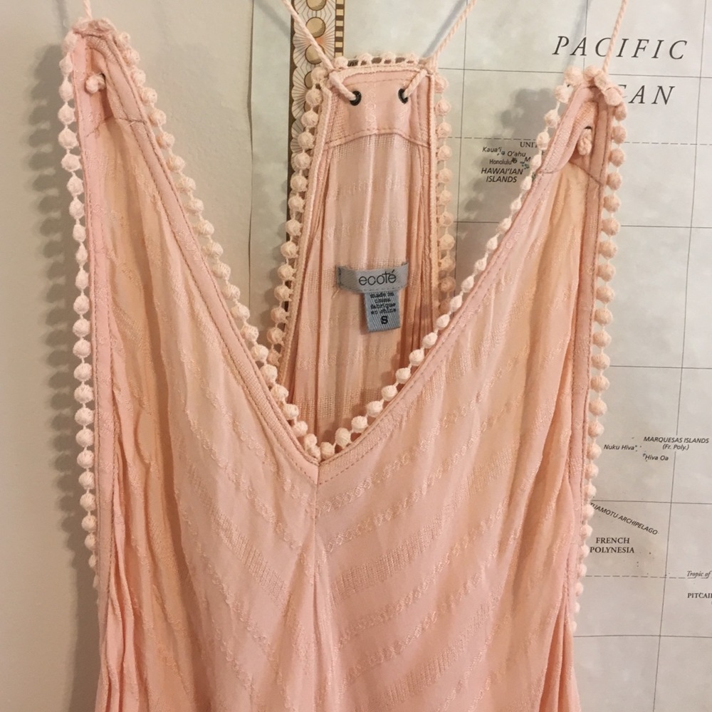 Peach Ecoté Romper. - Picture 3 of 4