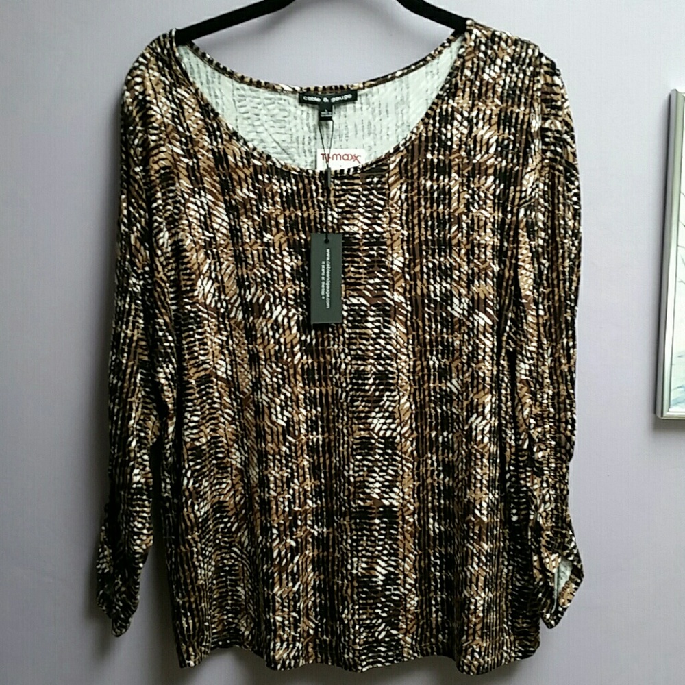 NWT Cool cold shoulder top