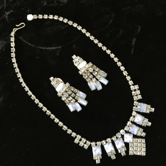 Vtg necklace and earrings - Picture 2 of 8