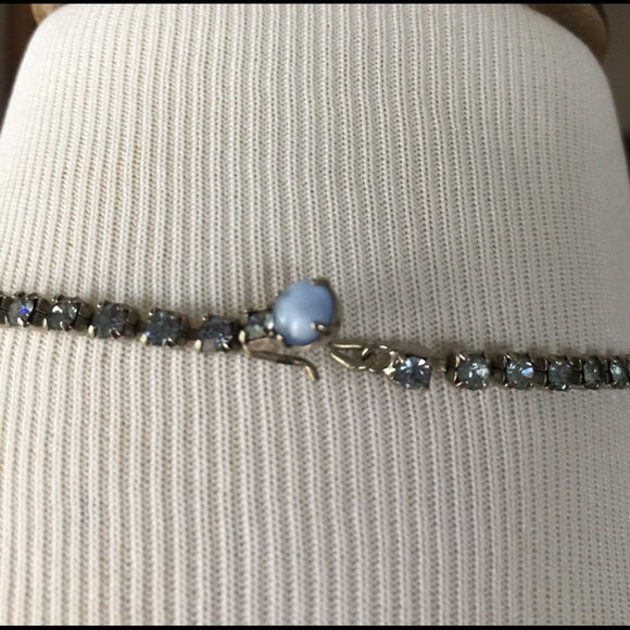 Vtg necklace and earrings - Picture 6 of 8