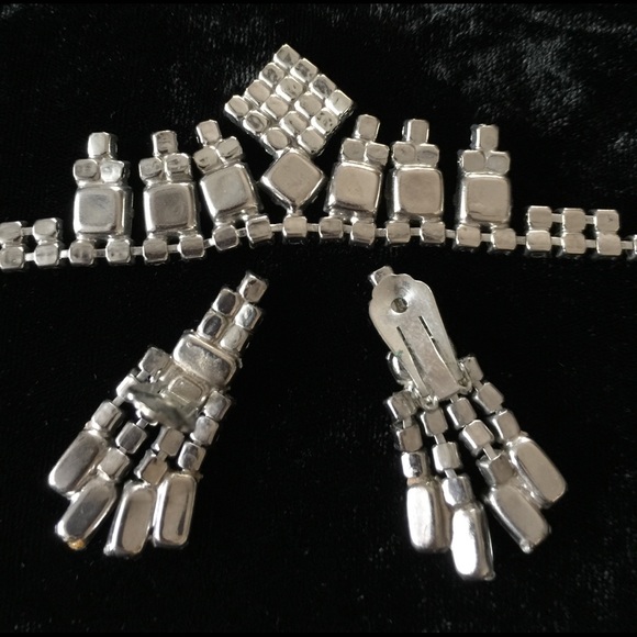 Vtg necklace and earrings - Picture 7 of 8