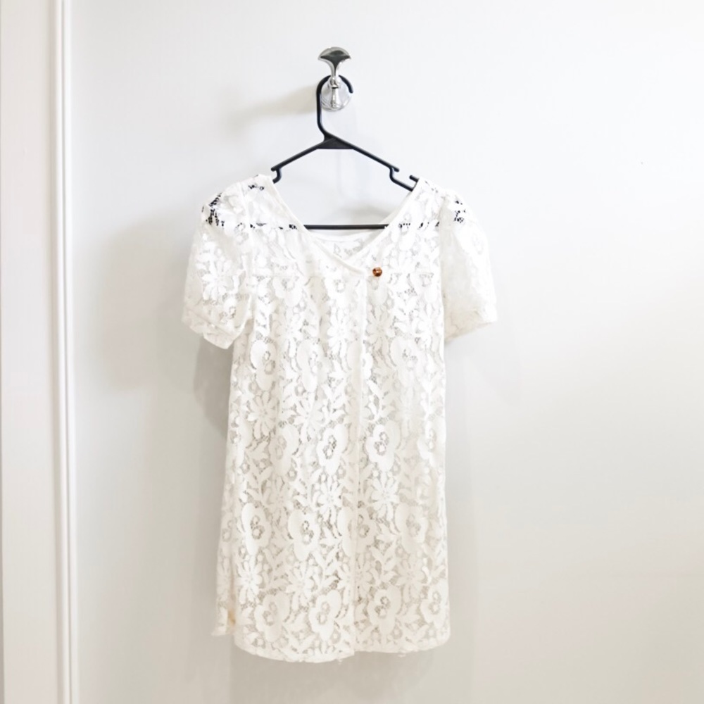Lace Swingback Top