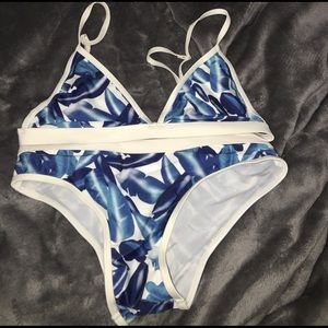 Tropical bikini set 🌴🐠
