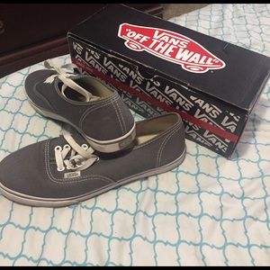 VANS- authentic lo pro gray