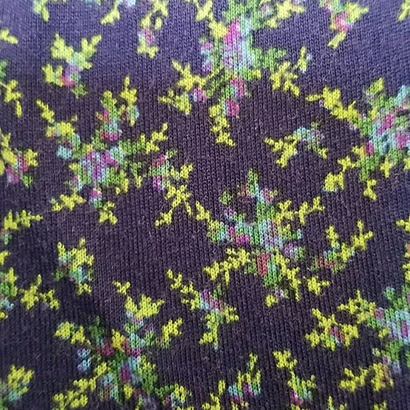 Floral Tank - Picture 2 of 2