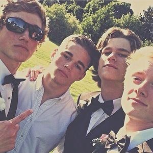 Meet your Posher, Jonny