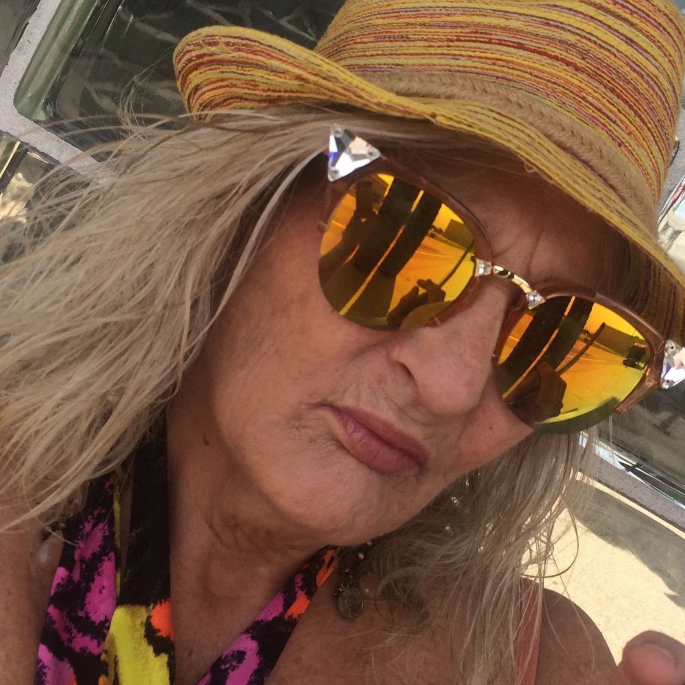 Meet your Posher, Benita sue