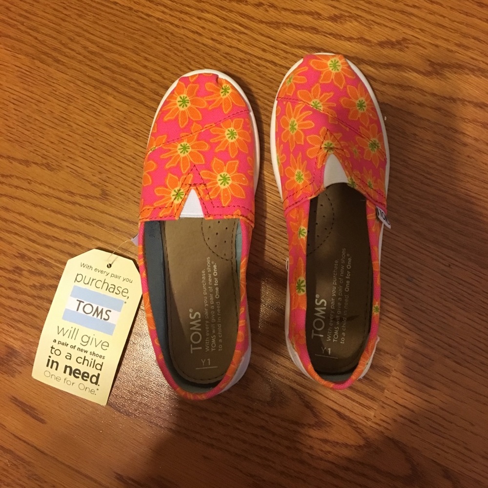Youth classics. Orange daisy.