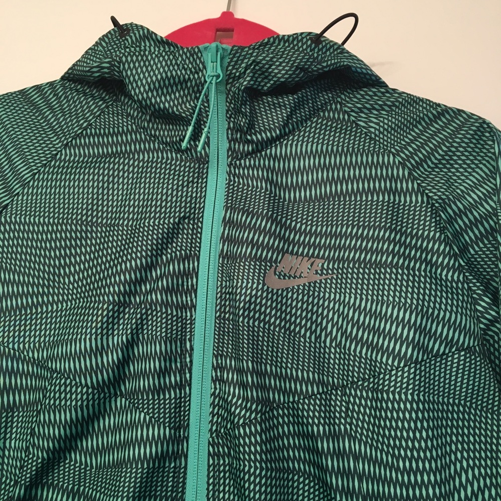New Nike windbreaker