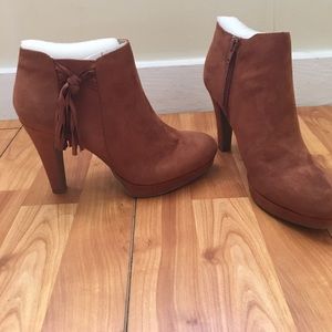 Brown booties with tassel
